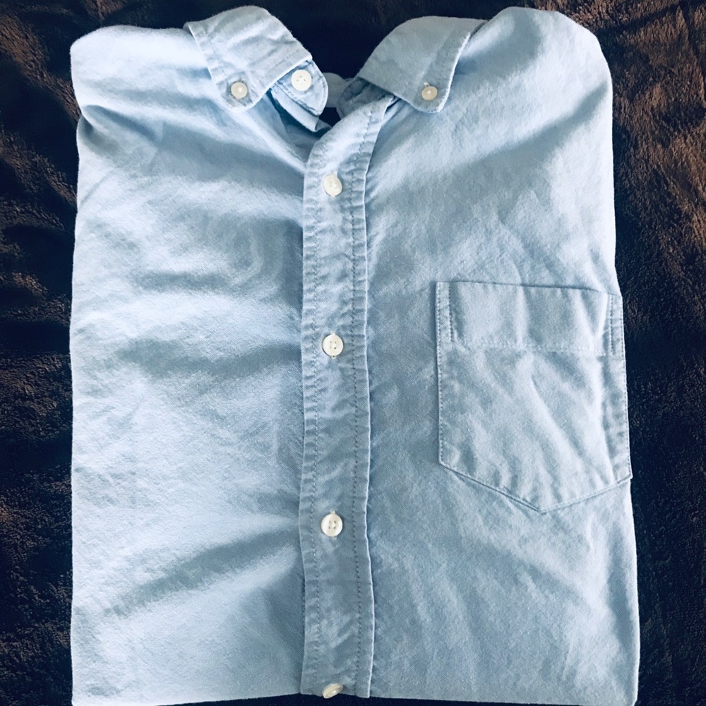 American Eagle size large slim fit button down